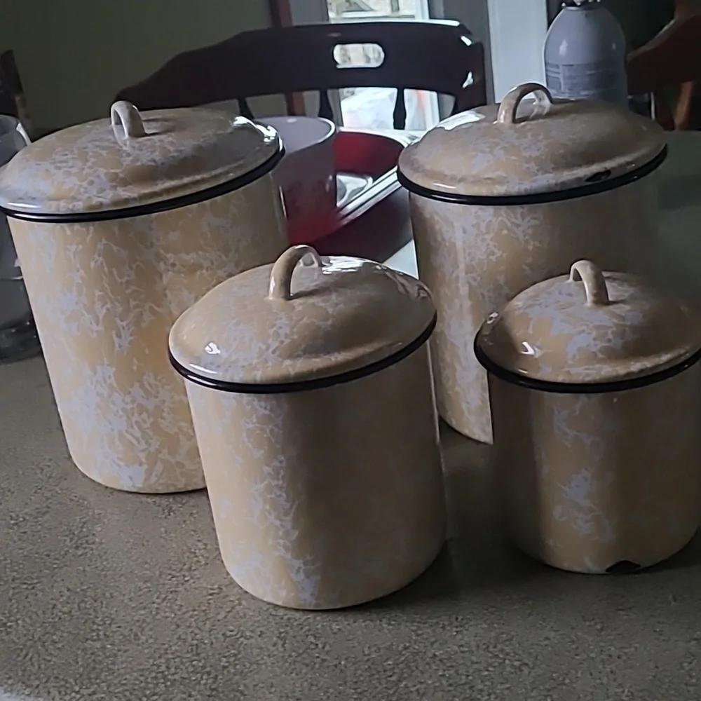Enamelware 4 piece canister set by CGS International - Picture 4 of 10